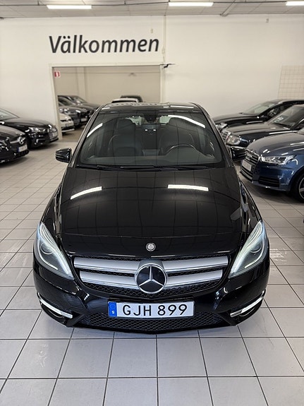 Mercedes-Benz B180 7 of 19