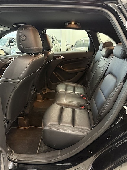 Mercedes-Benz B180 19 of 19