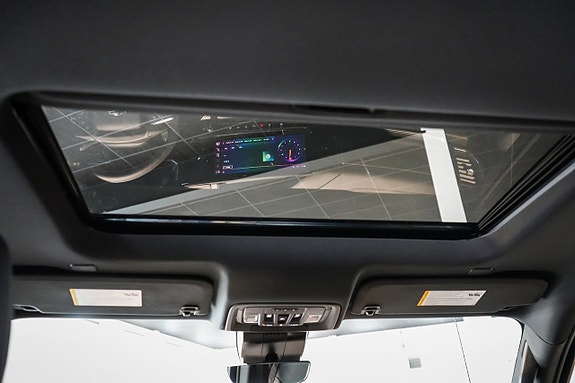 Chevrolet Silverado EV 24 of 30