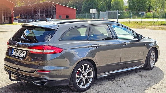 Ford Mondeo 5 of 10