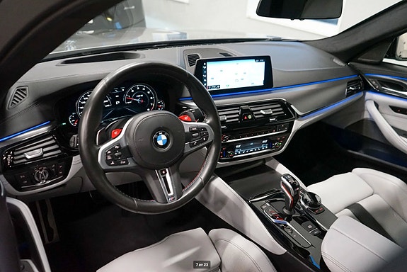 BMW M5 3 of 18