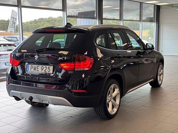 BMW X1 3 of 20