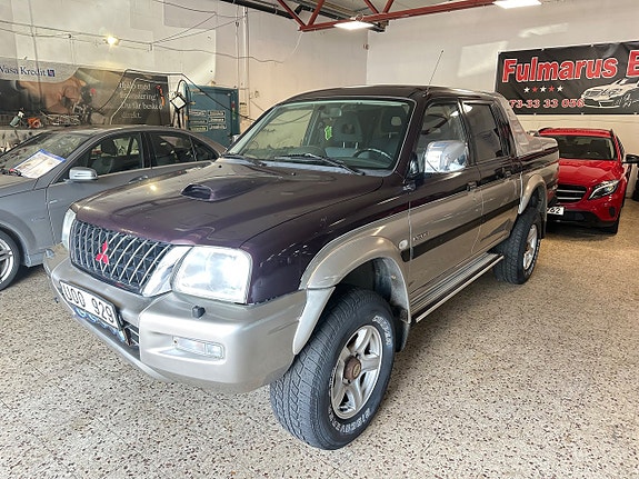 Mitsubishi L200 3 of 9