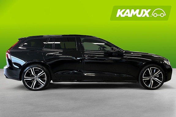 Volvo V60 2 of 26