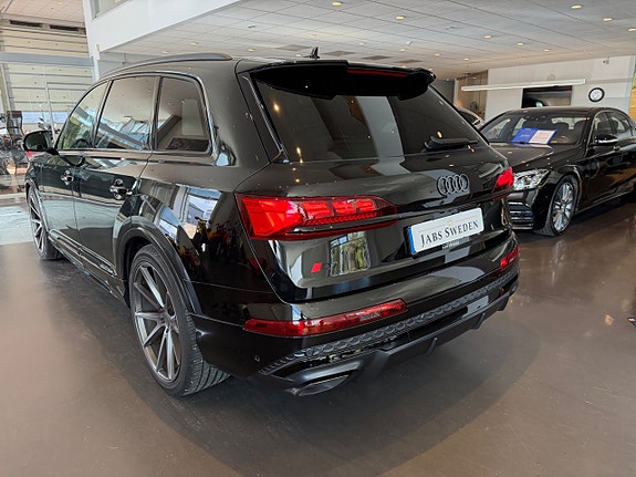 Audi Q7 3 of 15