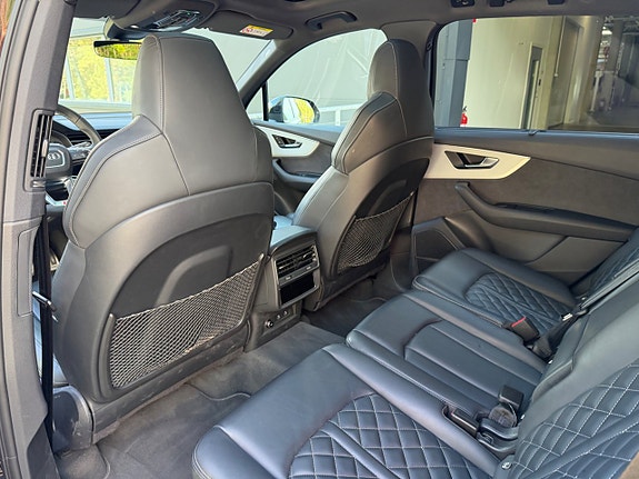 Audi Q7 7 of 15