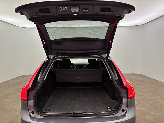 Volvo V90 10 of 22