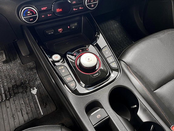 Kia e-Soul 12 of 22