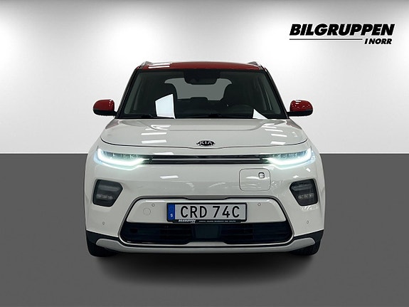 Kia e-Soul 2 of 22