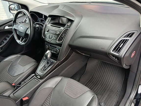 Ford Focus 18 of 24