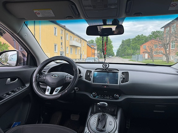 Kia Sportage 10 of 12
