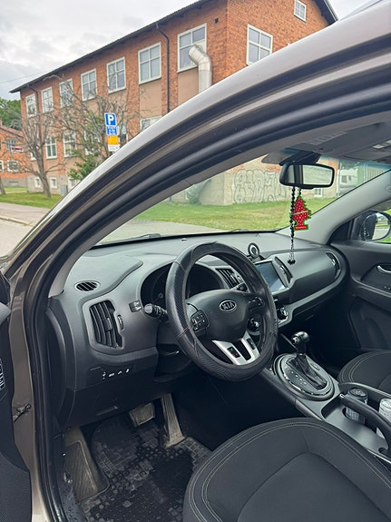 Kia Sportage 9 of 12