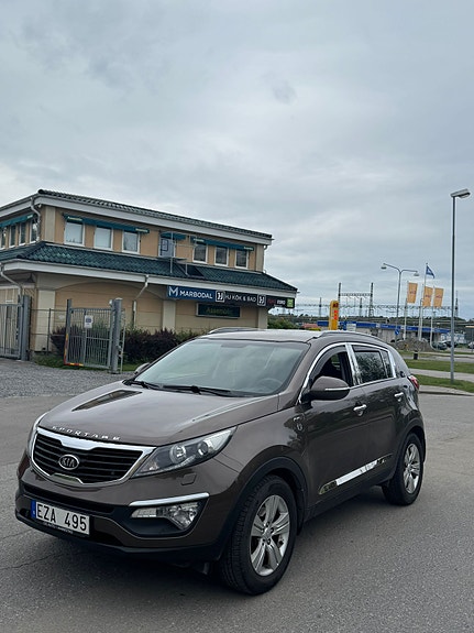 Kia Sportage 2 of 12