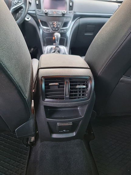 Opel Insignia Country Tourer 17 of 17