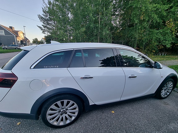 Opel Insignia Country Tourer 7 of 17