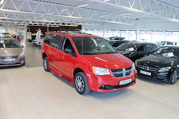 Dodge Grand Caravan 3 of 20