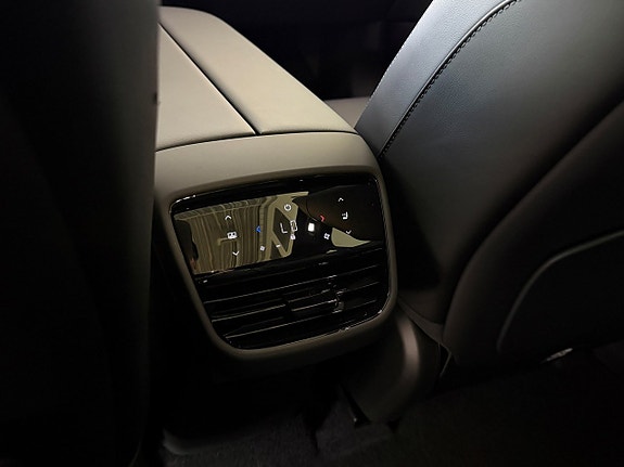 Mazda CX-6e 14 of 15