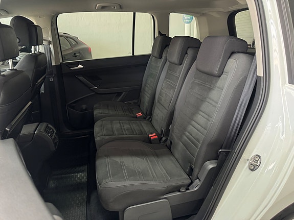 Volkswagen Touran 18 of 22