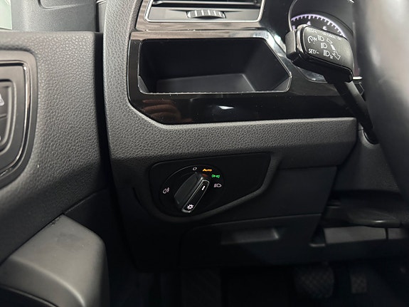 Volkswagen Touran 9 of 22