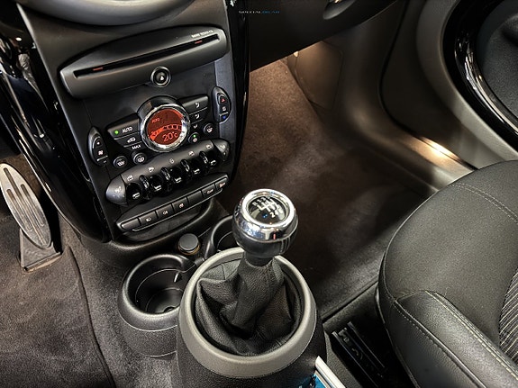 MINI Countryman Cooper S 7 of 19