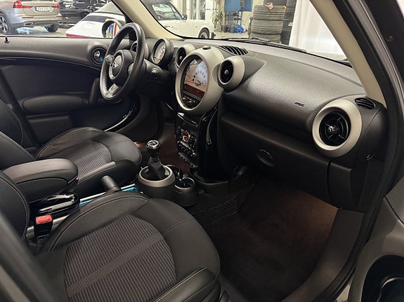 MINI Countryman Cooper S 14 of 19