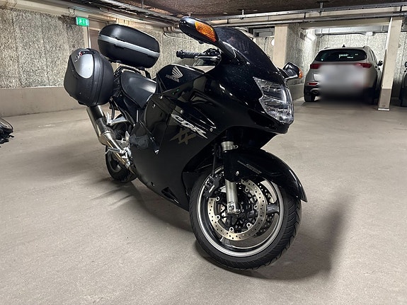 Honda Powersports CBR1100XX 1.1 3 of 14