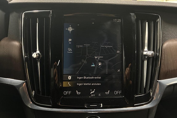 Volvo V90 Cross Country 19 of 28