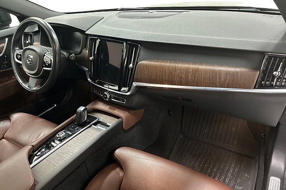 Volvo V90 Cross Country 15 of 28