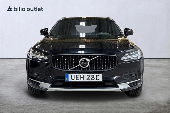 Volvo V90 Cross Country 3 of 28