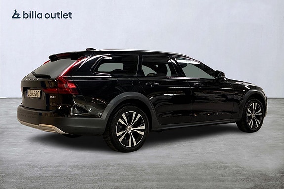 Volvo V90 Cross Country 6 of 28