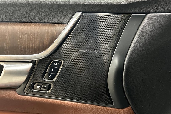 Volvo V90 Cross Country 24 of 28