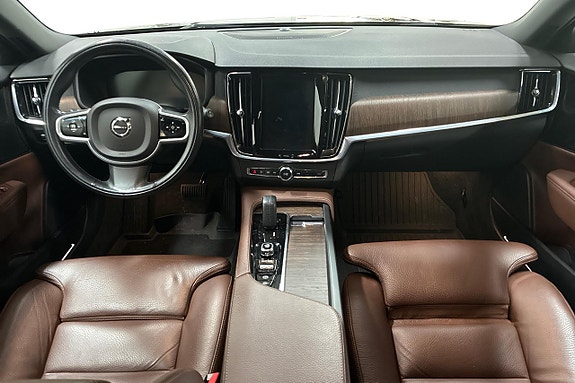 Volvo V90 Cross Country 12 of 28
