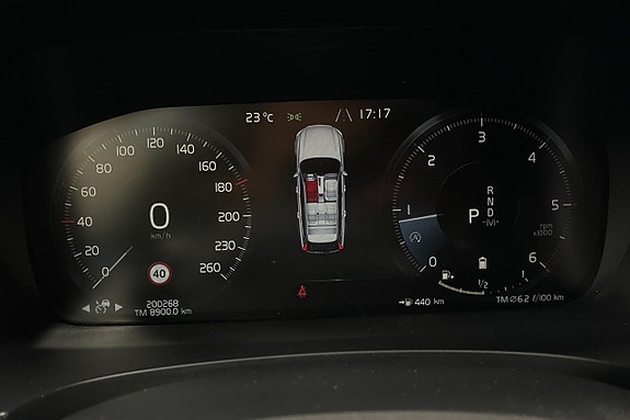 Volvo V90 Cross Country 17 of 28