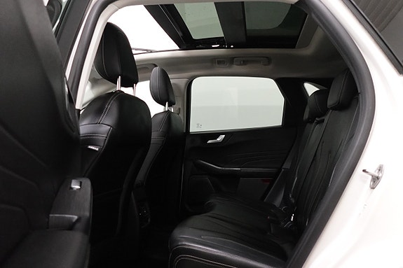 Ford Kuga 5 of 30