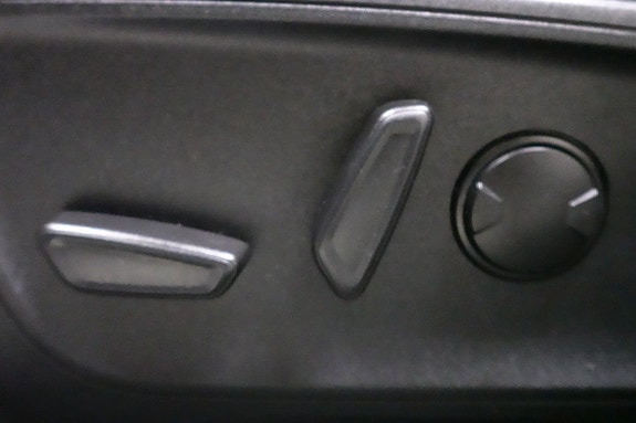 Ford Kuga 19 of 30