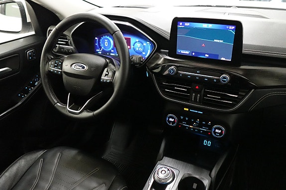 Ford Kuga 8 of 30