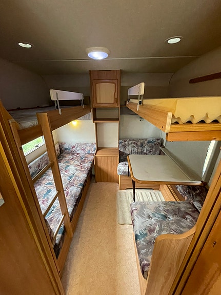 Sävsjö Euroline 5.6 SR – 1994 | Barnkammare | Solpaneler | Stereo | Vinterbonad 7 of 12