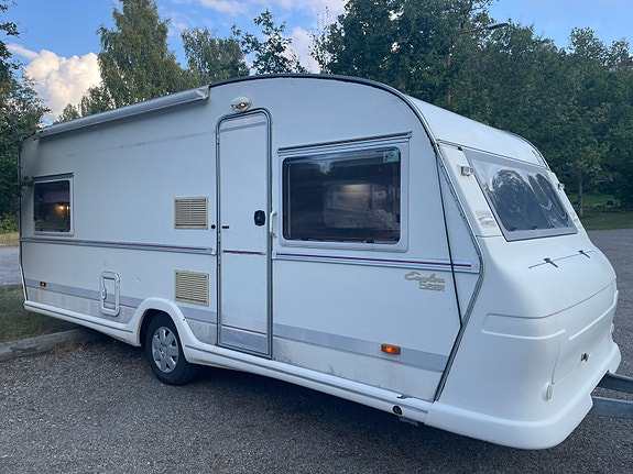 Sävsjö Euroline 5.6 SR – 1994 | Barnkammare | Solpaneler | Stereo | Vinterbonad 12 of 12