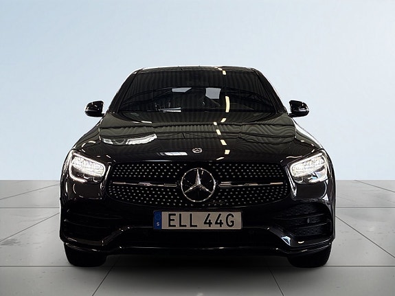 Mercedes-Benz GLC300 e 2 of 27