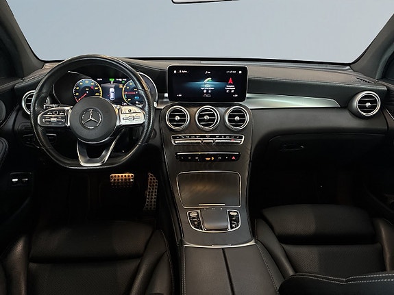 Mercedes-Benz GLC300 e 8 of 27