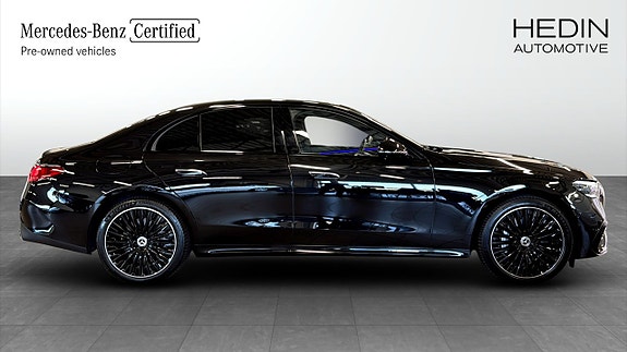 Mercedes-Benz E400 e 19 of 26