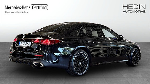 Mercedes-Benz E400 e 2 of 26