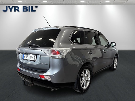 Mitsubishi Outlander 3 of 23