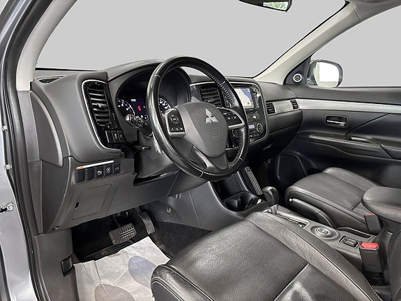 Mitsubishi Outlander 9 of 23