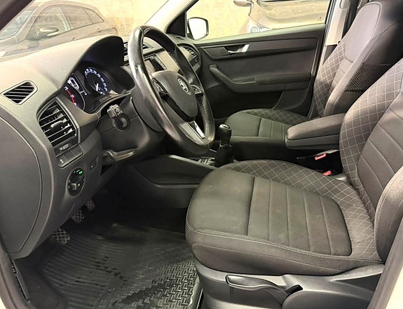 Skoda Fabia 10 of 25