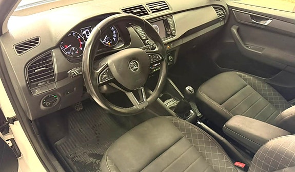 Skoda Fabia 9 of 25