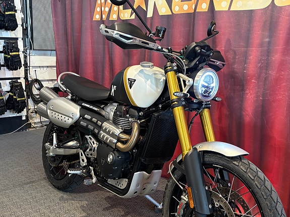 Triumph SCRAMBLER 1200 XE *VI SÄLJER VÅR DEMO* 2 of 14