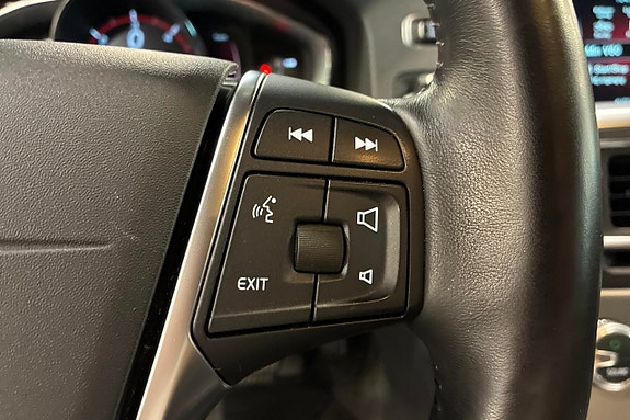 Volvo V60 Cross Country 22 of 30