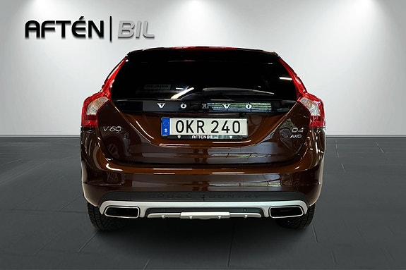 Volvo V60 Cross Country 9 of 30