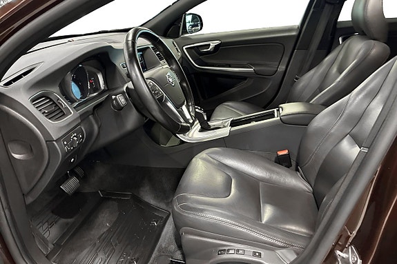 Volvo V60 Cross Country 13 of 30